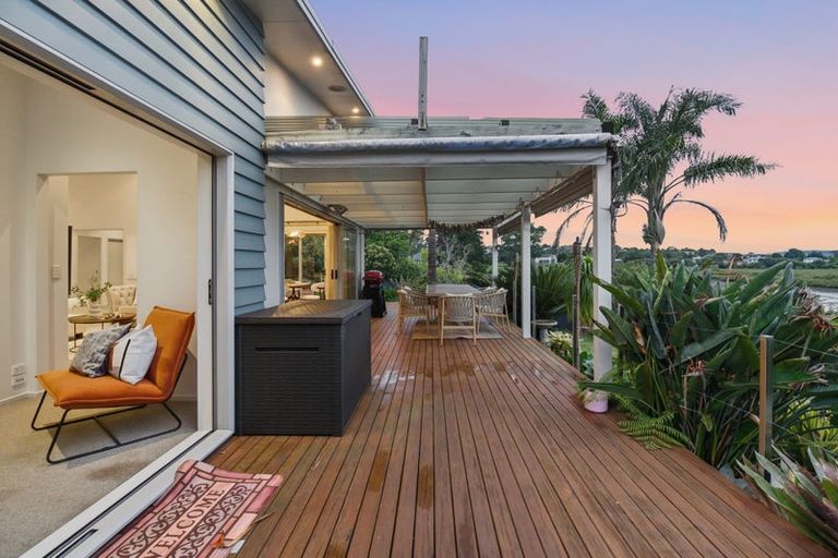 Photo of property in 48 Aurea Avenue, Pakuranga, Auckland, 2010