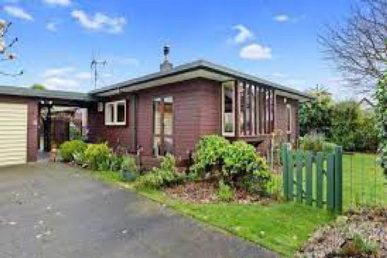 Photo of property in 2 Halsey Street, Levin, 5510