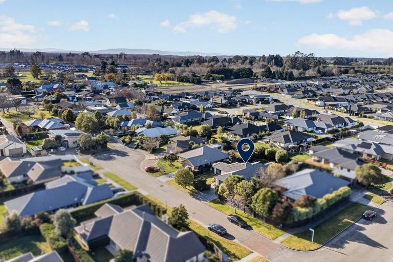 Photo of property in 14 Pascoe Drive, Woodend, 7610