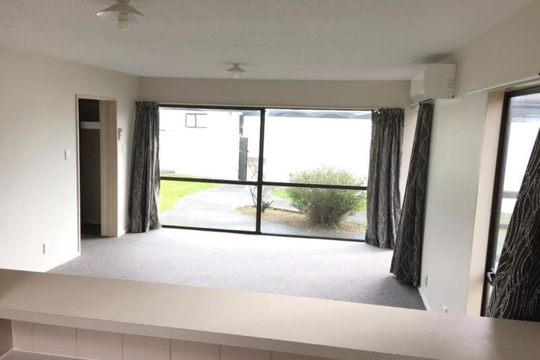 Photo of property in 33j Peverel Street, Riccarton, Christchurch, 8011