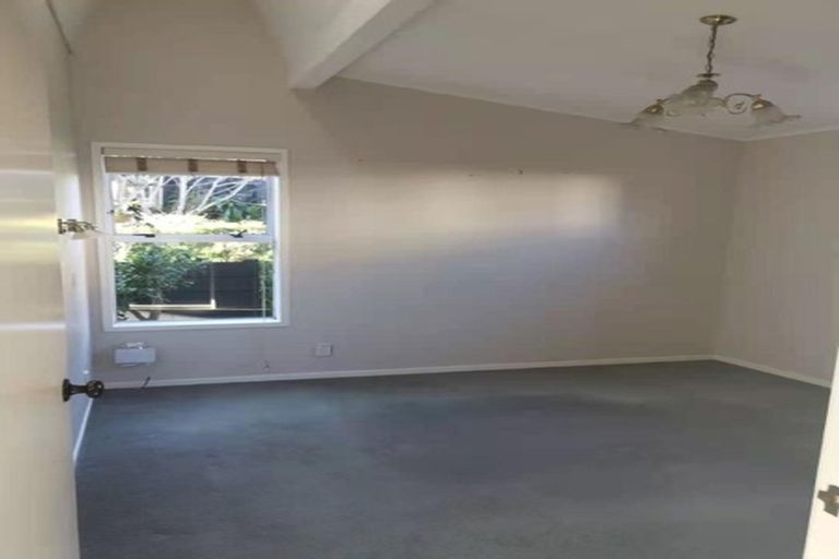 Photo of property in 1/29 Parkvale Road, Karori, Wellington, 6012