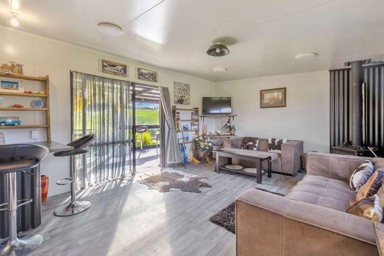 Photo of property in 15 Harley Road, Tasman, Upper Moutere, 7175