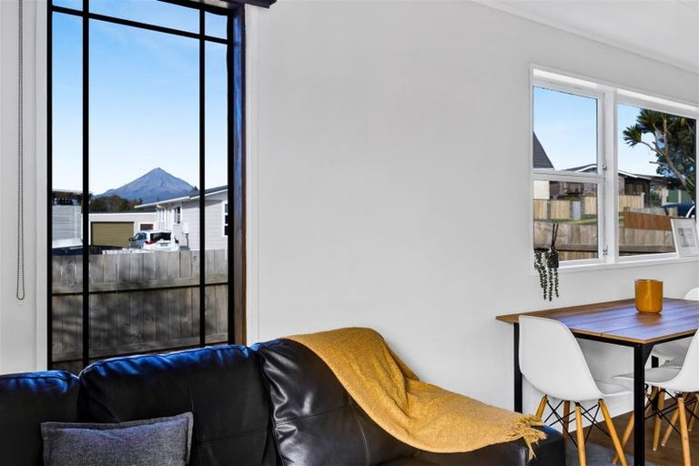 Photo of property in 41 Trelawney Crescent, Westown, New Plymouth, 4310