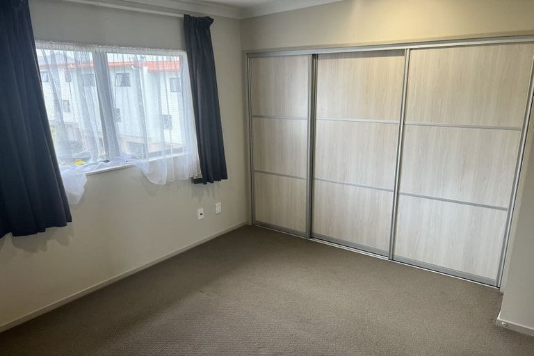 Photo of property in 12/46 Carlos Drive, Flat Bush, Auckland, 2016