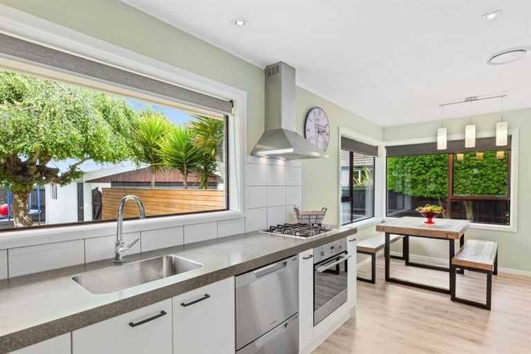 Photo of property in 15 Elwyn Place, Avonhead, Christchurch, 8042