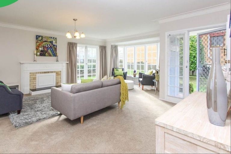 Photo of property in 2/27 Nui Mana Place, Te Atatu South, Auckland, 0610