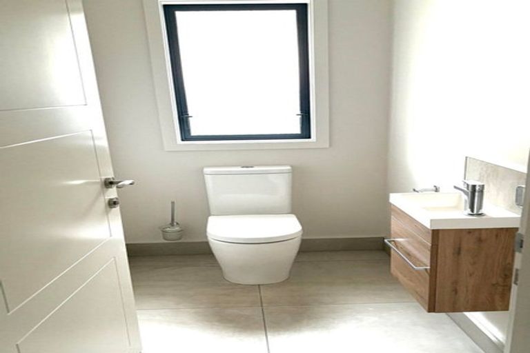 Photo of property in 39 Shamrock Street, Takaro, Palmerston North, 4412