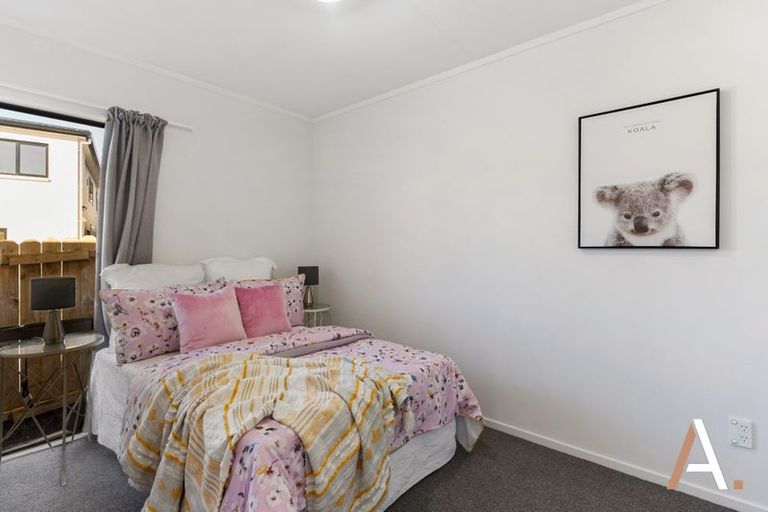 Photo of property in 12b Mataura Place, Clover Park, Auckland, 2019