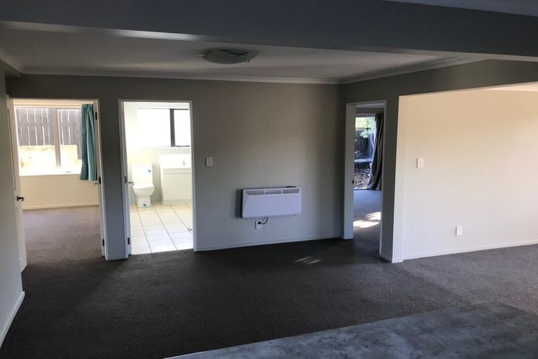 Photo of property in 38 Staithes Drive North, Whitby, Porirua, 5024