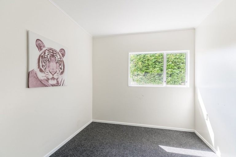 Photo of property in 5 Sharda Grove, Paraparaumu Beach, Paraparaumu, 5032