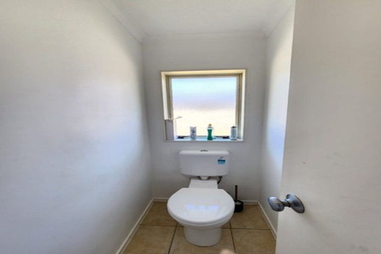 Photo of property in 20 Blackwood Drive, Wattle Downs, Auckland, 2103