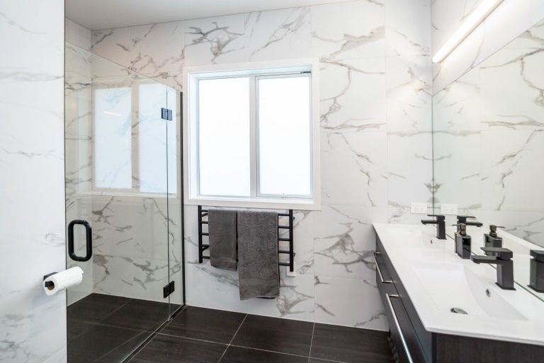 Photo of property in 31 Westwood Avenue, Greytown, 5712