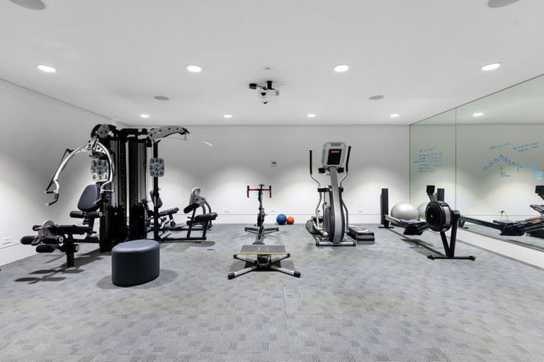 Photo of property in 41 Beach Road, Castor Bay, Auckland, 0620