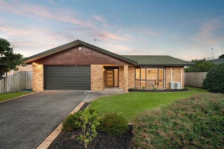 Photo of property in 3 Bryn Mawr Place, Albany, Auckland, 0632