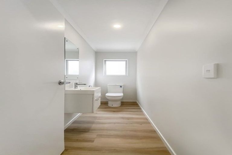 Photo of property in 149 Amesbury Drive, Churton Park, Wellington, 6037