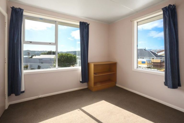 Photo of property in 45 Piko Street, Titahi Bay, Porirua, 5022