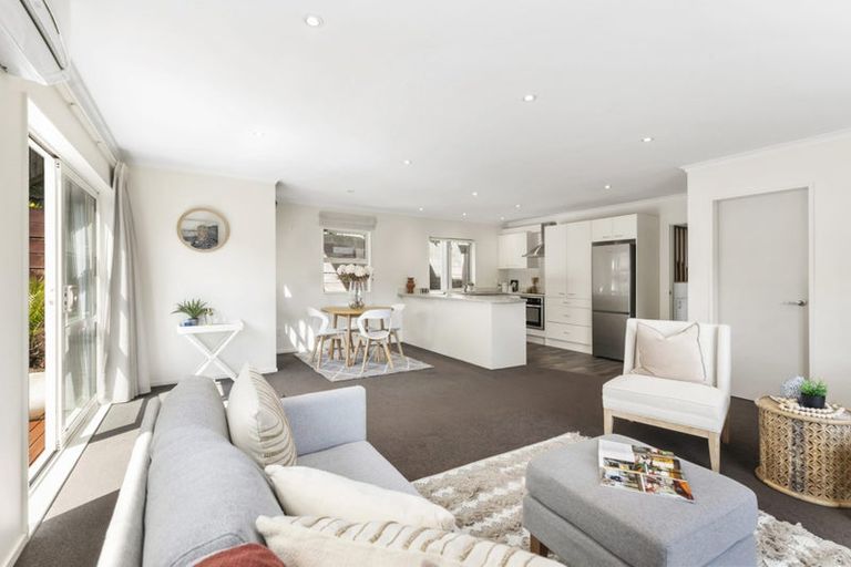 Photo of property in 3a Frobisher Street, Island Bay, Wellington, 6023
