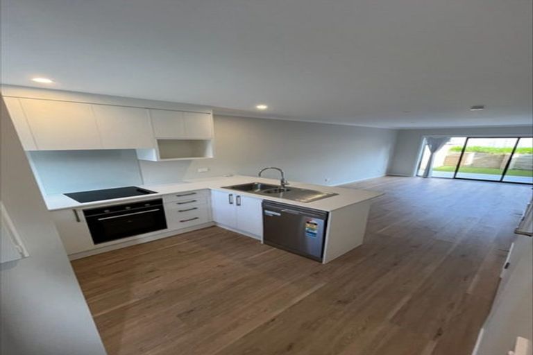 Photo of property in 37/125b Metcalfe Road, Auckland, 0612