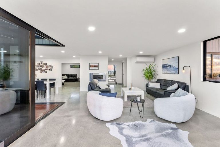 Photo of property in 1 Ekuarangi Place, Kaitake, New Plymouth, 4374
