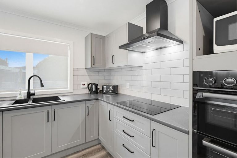 Photo of property in 11a Maxwells Line, Awapuni, Palmerston North, 4412