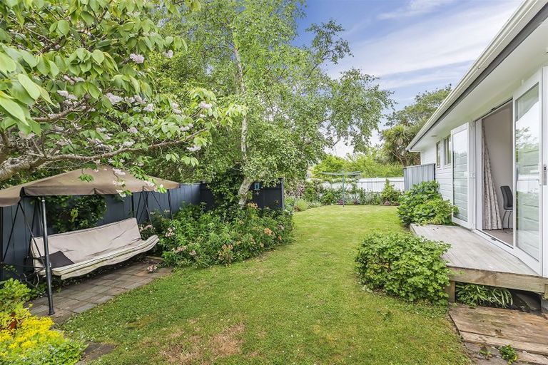 Photo of property in 41a Hicks Close, Whitby, Porirua, 5024