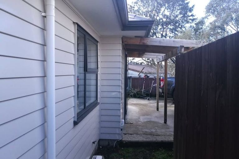Photo of property in 42 Luanda Drive, Ranui, Auckland, 0612