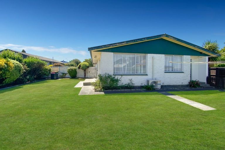 Photo of property in 2/329 Hendersons Road, Hoon Hay, Christchurch, 8025