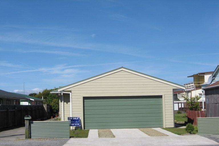 Photo of property in 29 Russell Street, Westport, 7825