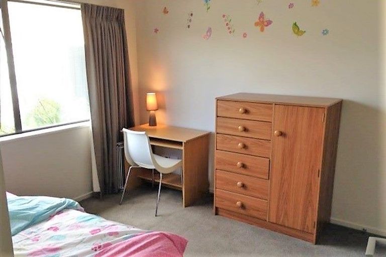 Photo of property in 16 Herries Lane, Lake Hayes, Queenstown, 9304