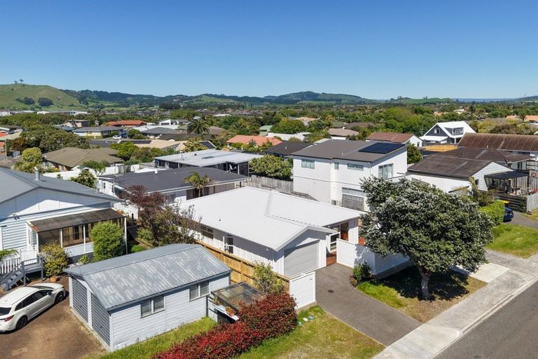 Photo of property in 218a Dickson Road, Papamoa Beach, Papamoa, 3118