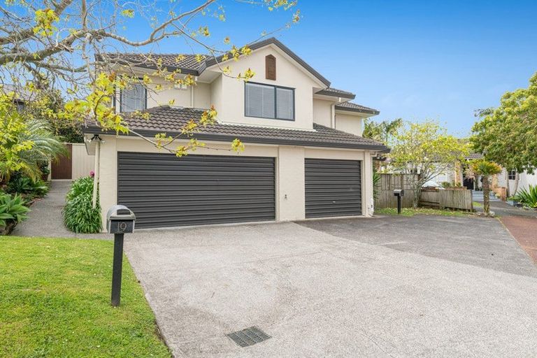 Photo of property in 19 Calypso Way, Unsworth Heights, Auckland, 0632