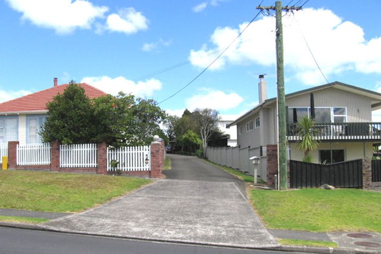 Photo of property in 2/7 Nigel Road, Browns Bay, Auckland, 0630