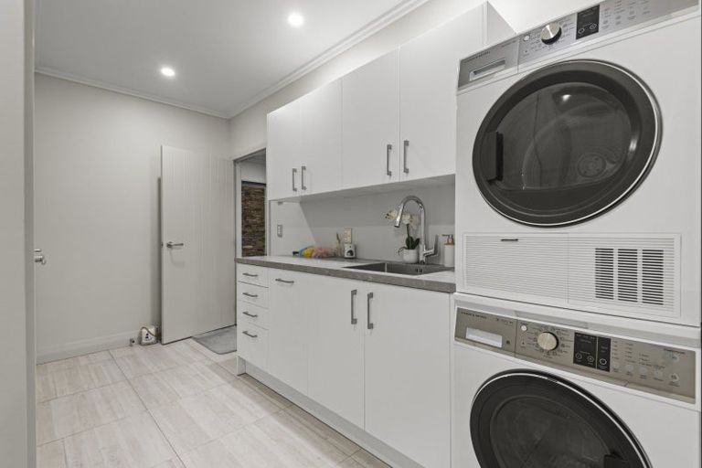 Photo of property in 2 Pheasant Lane, Aokautere, 4471