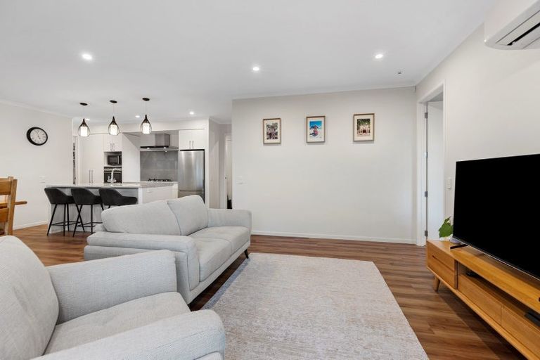 Photo of property in 6 Damien Place, Ohauiti, Tauranga, 3112