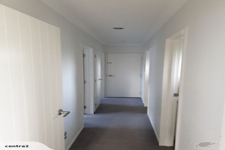 Photo of property in 10 Bushpark Place, Flat Bush, Auckland, 2016