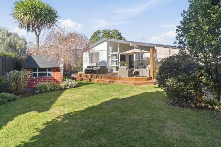 Photo of property in 7 Redwood Drive, Massey, Auckland, 0614