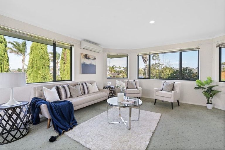 Photo of property in 24 Tauranga Place, Orewa, 0931