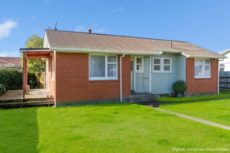 Photo of property in 16 Karaka Street, Wairoa, 4108