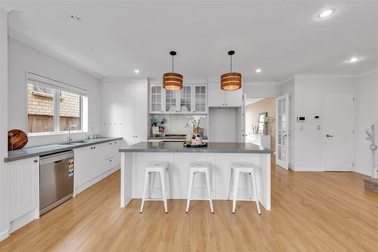 Photo of property in 69 Castlederg Drive, Flat Bush, Auckland, 2019