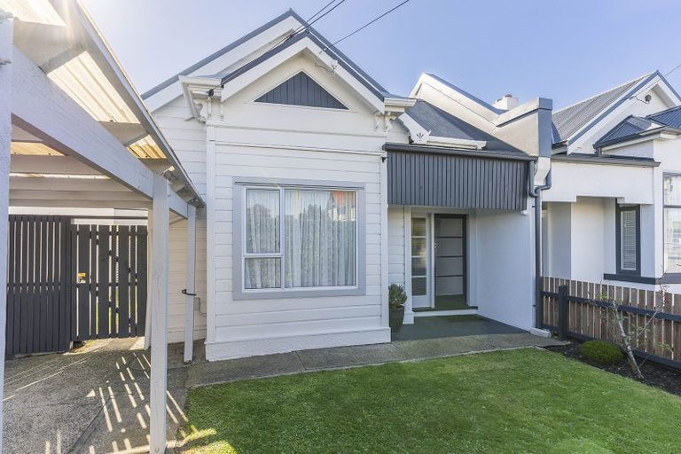 Photo of property in 37 Prince Albert Road, Saint Kilda, Dunedin, 9012