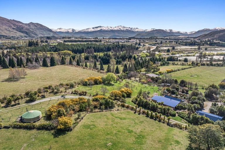 Photo of property in 272a Ballantyne Road, Wanaka, 9382