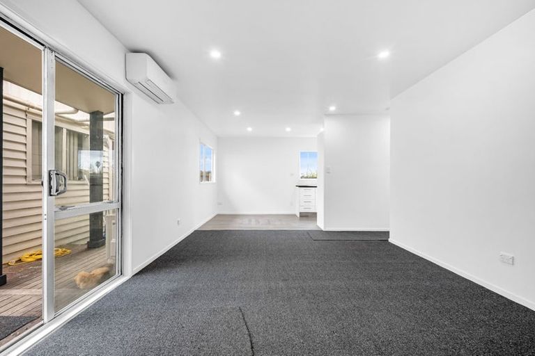 Photo of property in 34b Secretariat Place, Randwick Park, Auckland, 2105