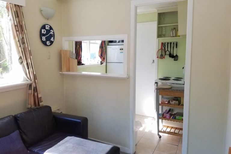 Photo of property in 75 Todman Street, Brooklyn, Wellington, 6021