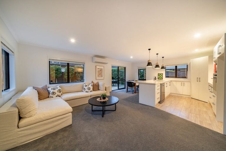 Photo of property in 84 Riverstone Drive, Riverstone Terraces, Upper Hutt, 5018