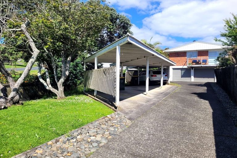 Photo of property in 3/20 Seaview Road, Castor Bay, Auckland, 0620