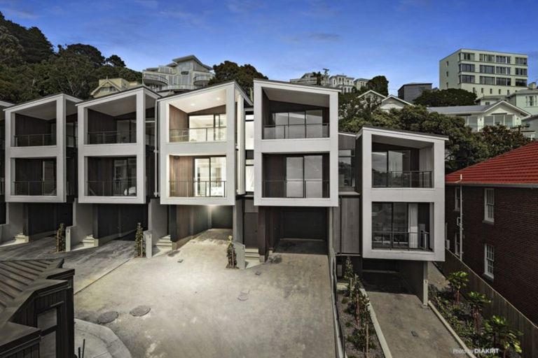 Photo of property in 18u3 Oriental Terrace, Oriental Bay, Wellington, 6011