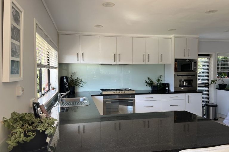 Photo of property in 8 Kindergarten Drive, Conifer Grove, Takanini, 2112
