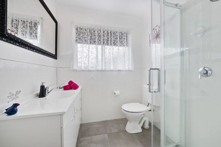 Photo of property in 2/8 John Street, Trentham, Upper Hutt, 5018