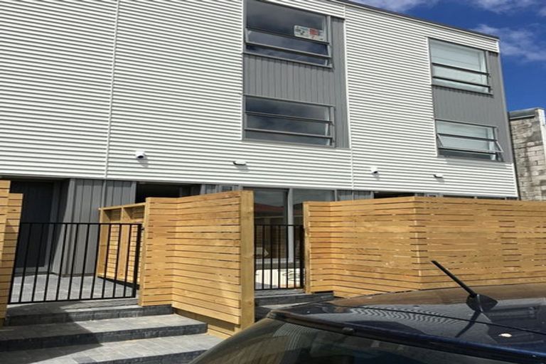 Photo of property in 24u9 Princess Terrace, Newtown, Wellington, 6021