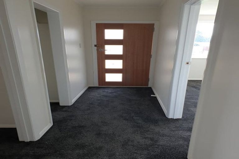 Photo of property in 2 Mariner Street, Mangere, Auckland, 2022